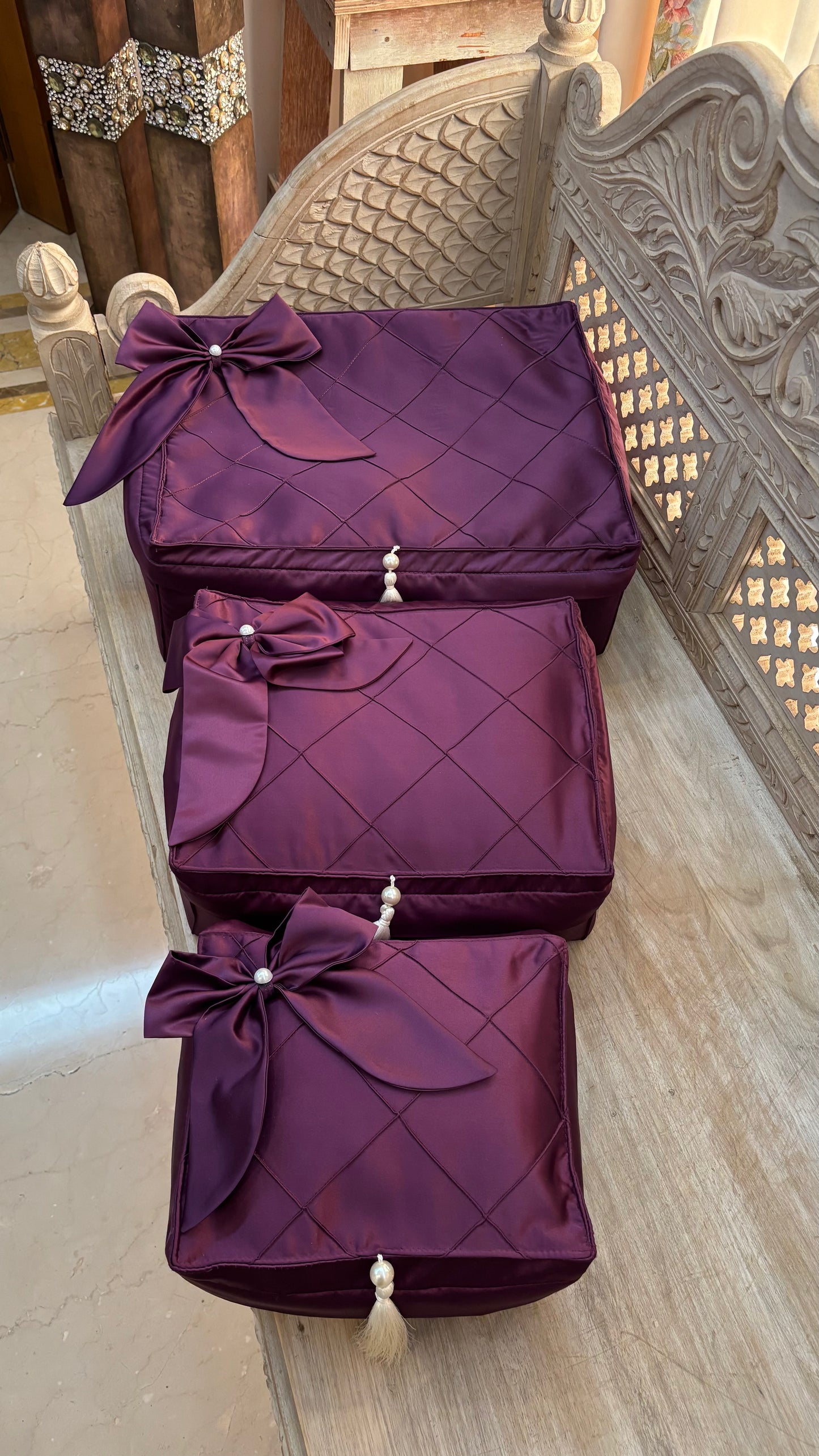 Bow Vanity